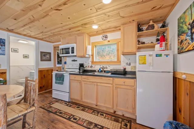 $350,000 | 2 4th Street East, Federal Dam, MN 56641