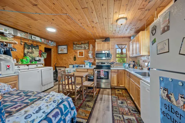 $350,000 | 2 4th Street East, Federal Dam, MN 56641