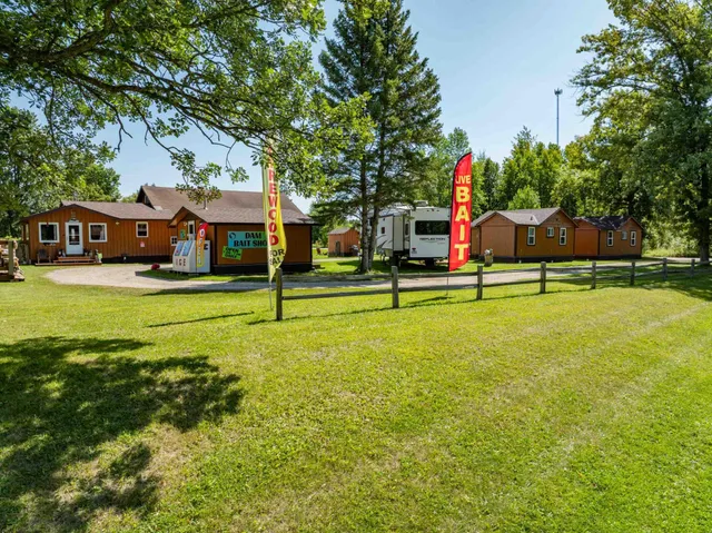 $350,000 | 2 4th Street East, Federal Dam, MN 56641