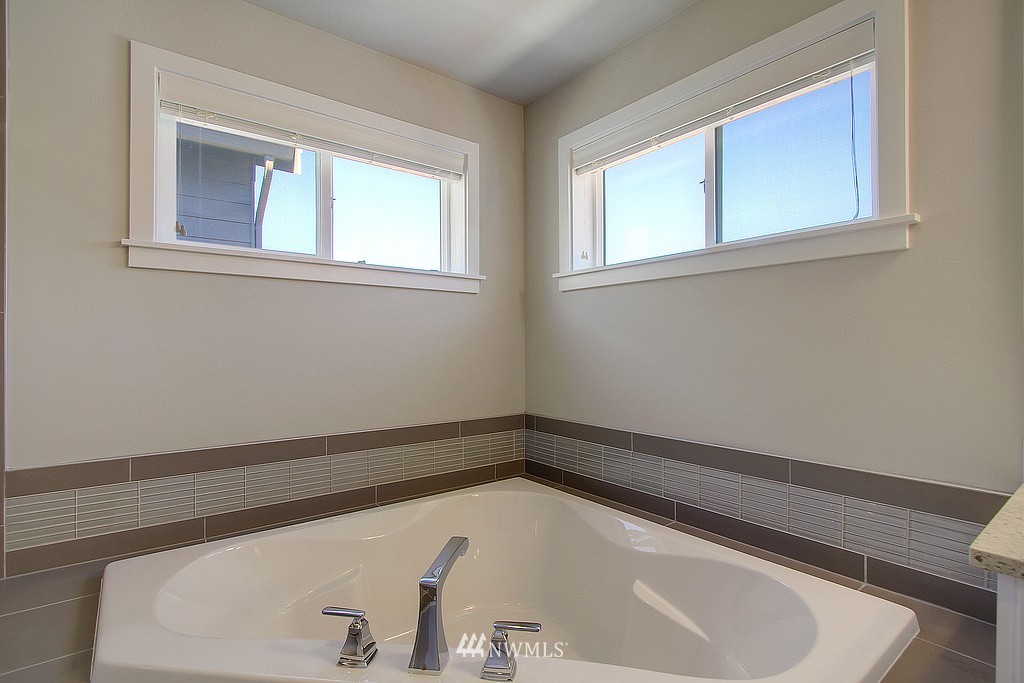 24 175th Place Southeast Bothell, WA 98012 - Photo 8 of 9