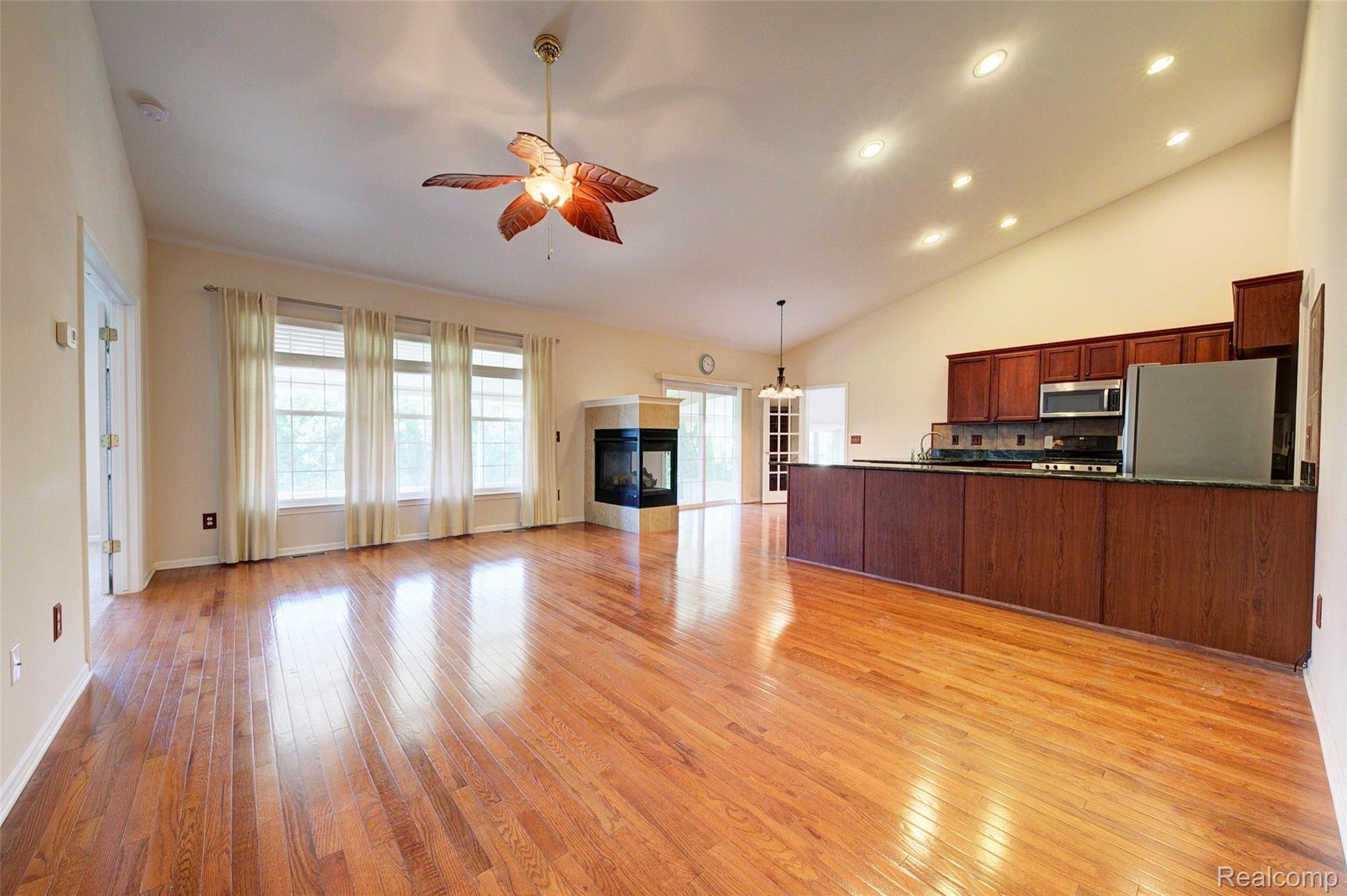 51211 Gold Ridge Lane Canton, MI 48188 - Photo 24 of 51 23 Great Room.jpg