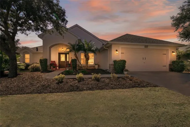 $473,900 | 8052 Waterbury Way, Mount Dora, FL 32757