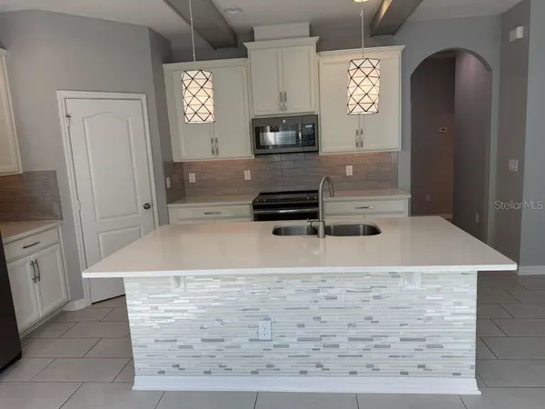 $2,600 | 1301 Clear Brook Place, St. Cloud, FL 34772