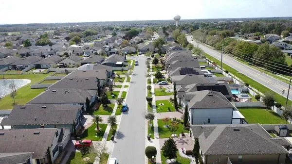 $2,600 | 1301 Clear Brook Place, St. Cloud, FL 34772