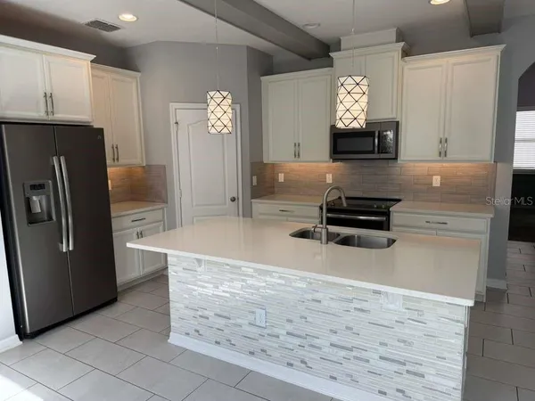 $2,600 | 1301 Clear Brook Place, St. Cloud, FL 34772