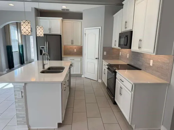 $2,600 | 1301 Clear Brook Place, St. Cloud, FL 34772