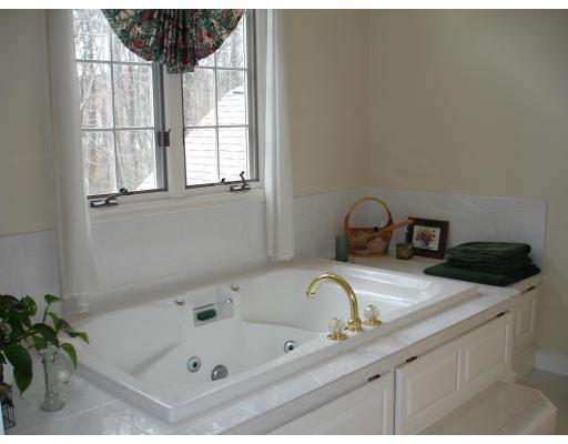 31 Lancaster Road North Andover, MA 01845 - Photo 13 of 20 Gallery Image 13