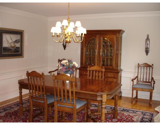 31 Lancaster Road North Andover, MA 01845 - Photo 4 of 20 Gallery Image 4