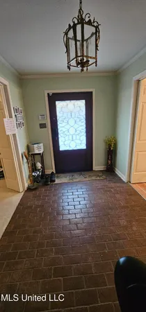 $325,000 | 160 Bristol Boulevard, Jackson, MS 39204