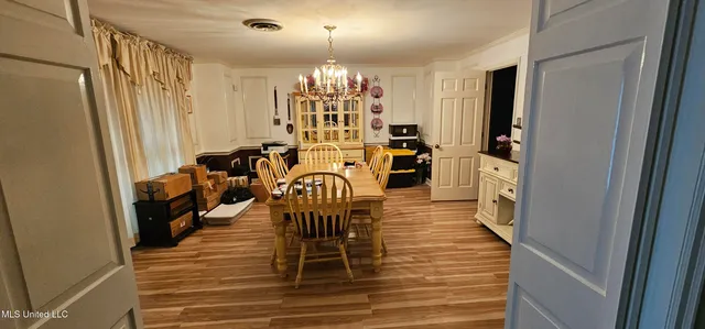 $325,000 | 160 Bristol Boulevard, Jackson, MS 39204