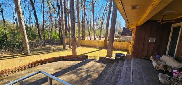 $325,000 | 160 Bristol Boulevard, Jackson, MS 39204