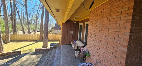 $325,000 | 160 Bristol Boulevard, Jackson, MS 39204