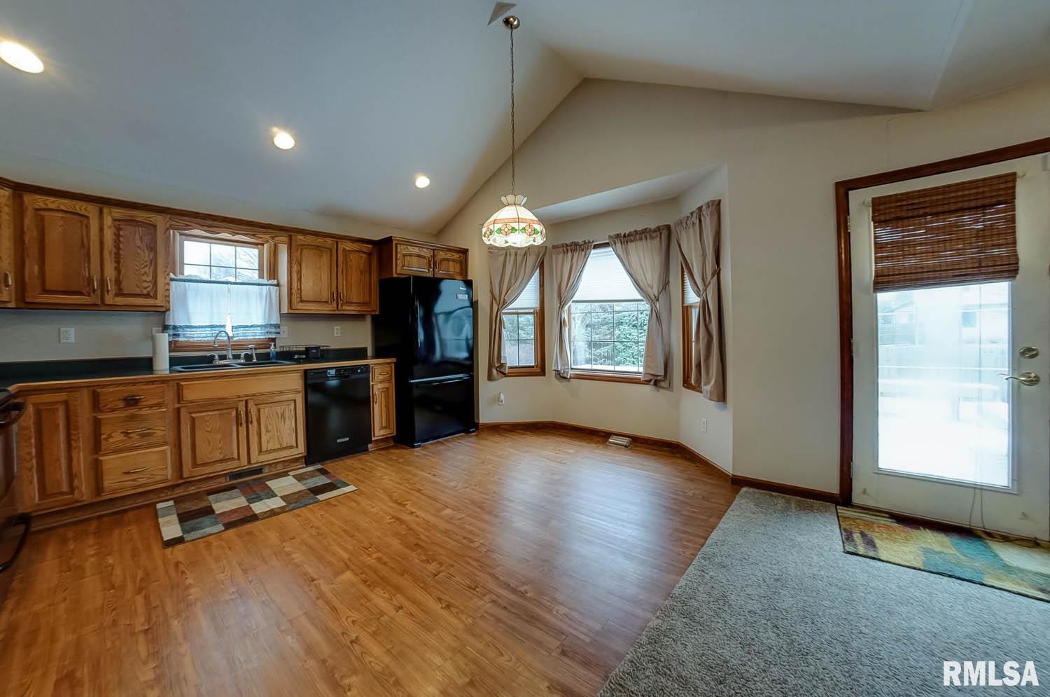 2508 Shadow Chaser Drive Springfield, IL 62711 - Photo 17 of 48 Gallery Image 17