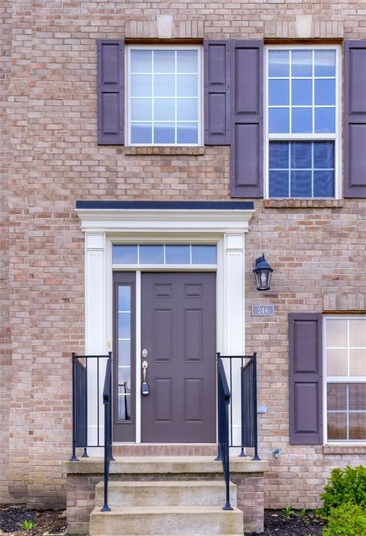 246 Coatsville Drive Westfield, IN 46074 - Photo 2 of 23