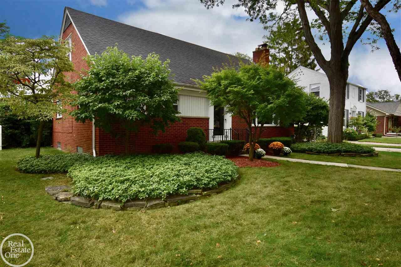 1086 Hawthorne Road Grosse Pointe, MI 48236 - Photo 31 of 31