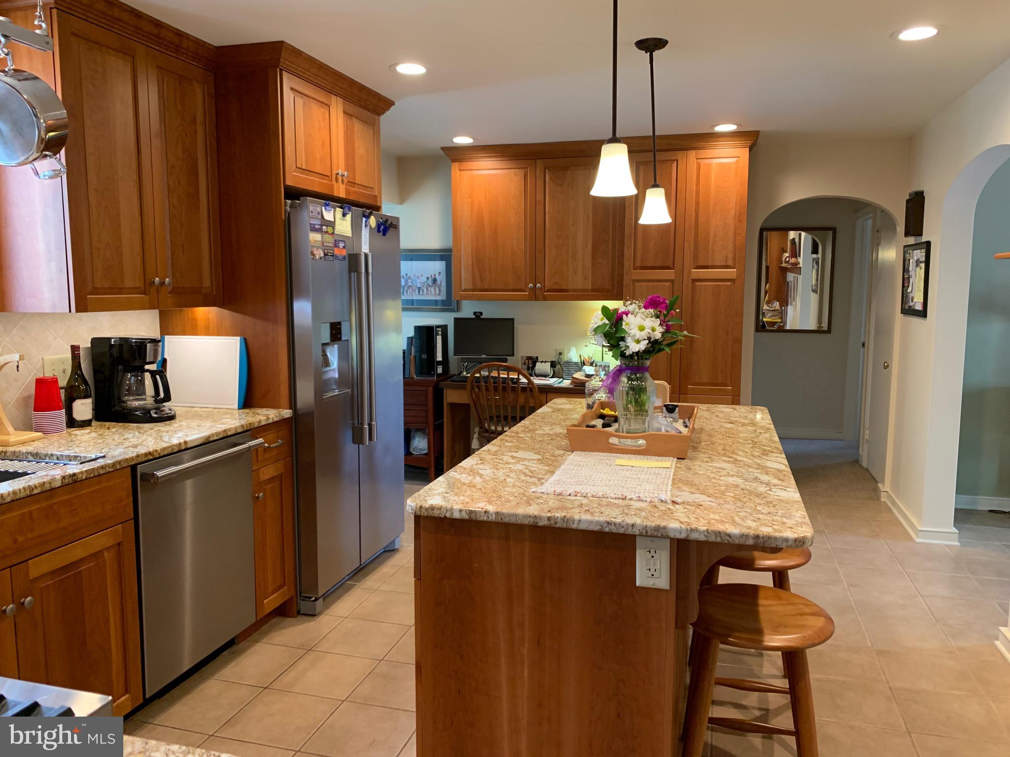 1637 Robin Road Lebanon, PA 17042 - Photo 12 of 22 Granite countertops