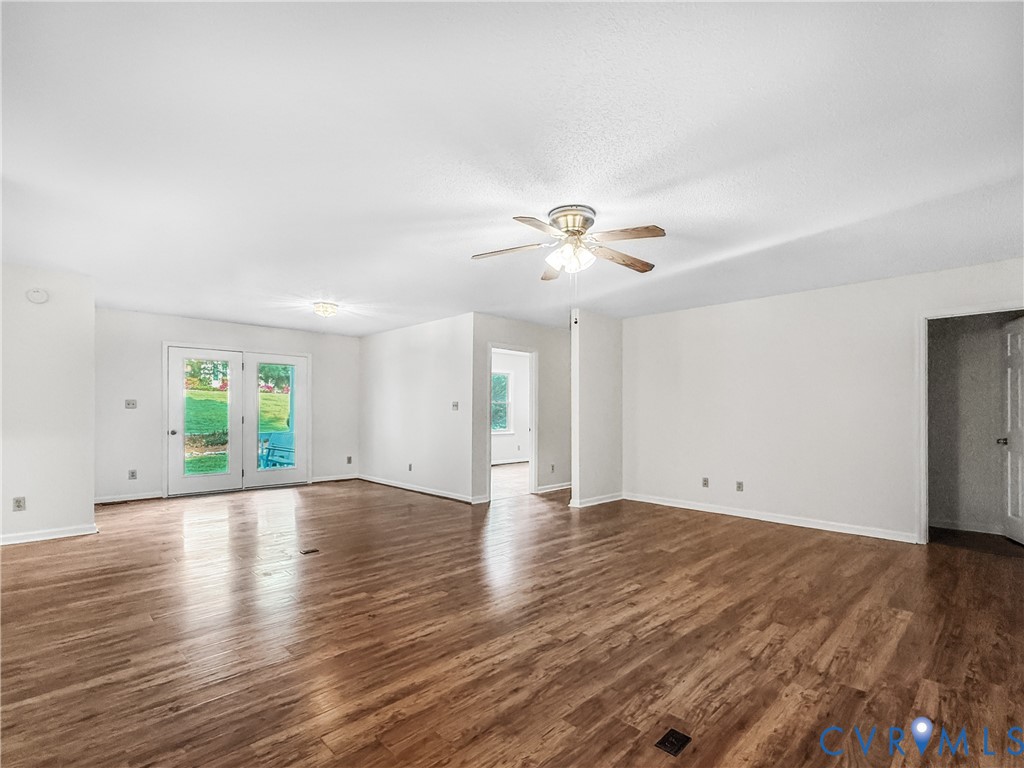1024 Green Hill Road South Hill, VA 23970 - Photo 3 of 21