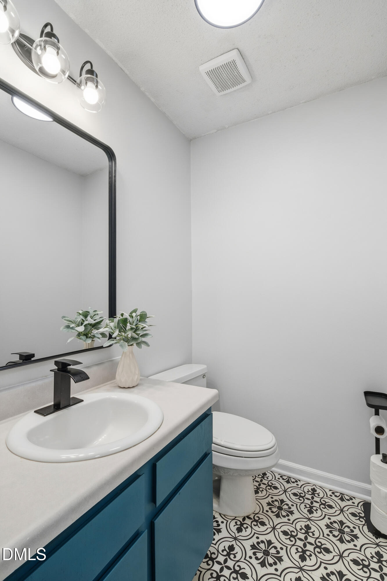 6422 English Oaks Drive Raleigh, NC 27615 - Photo 11 of 24 6422EnglishOaksDrive,Raleigh(2)