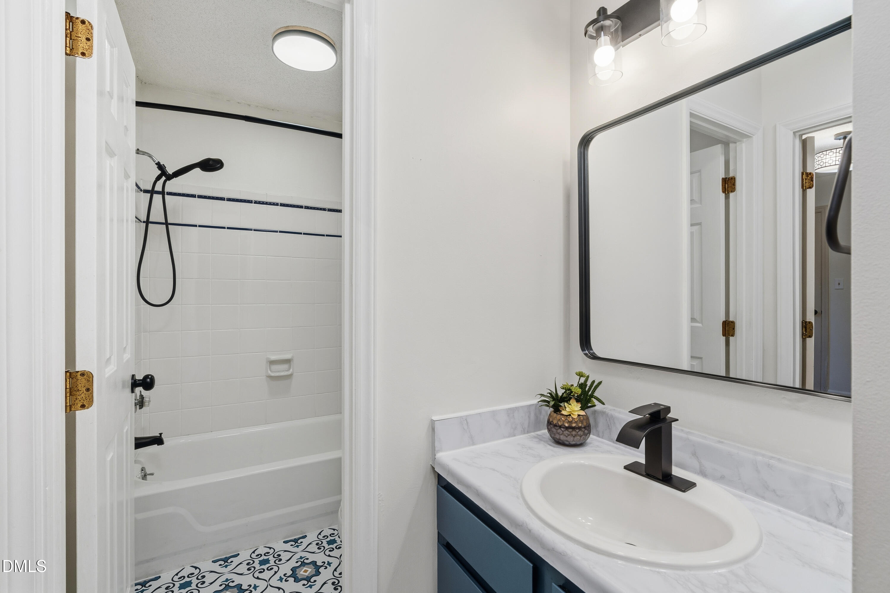 6422 English Oaks Drive Raleigh, NC 27615 - Photo 16 of 24 6422EnglishOaksDrive,Raleigh(8)