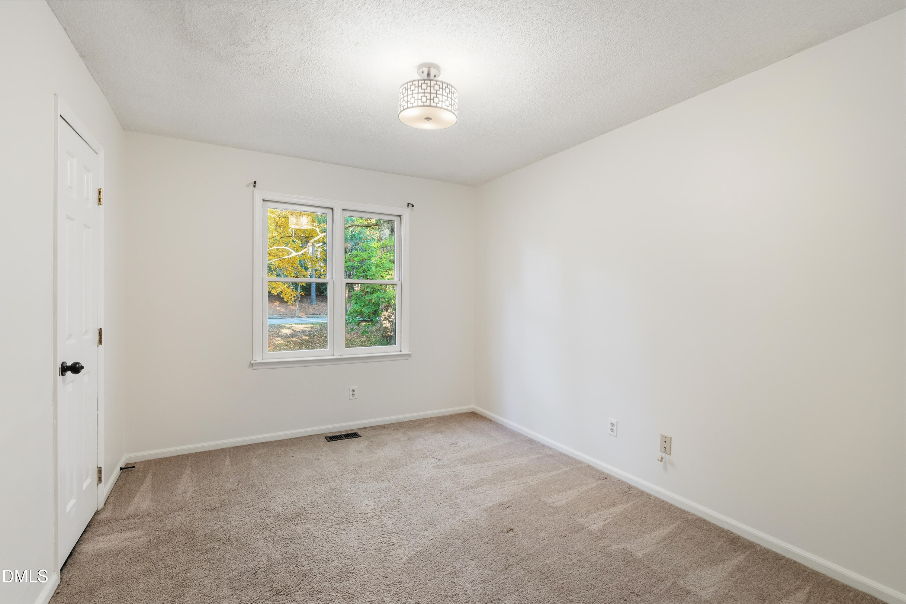 6422 English Oaks Drive Raleigh, NC 27615 - Photo 17 of 24 6422EnglishOaksDrive,Raleigh(9)