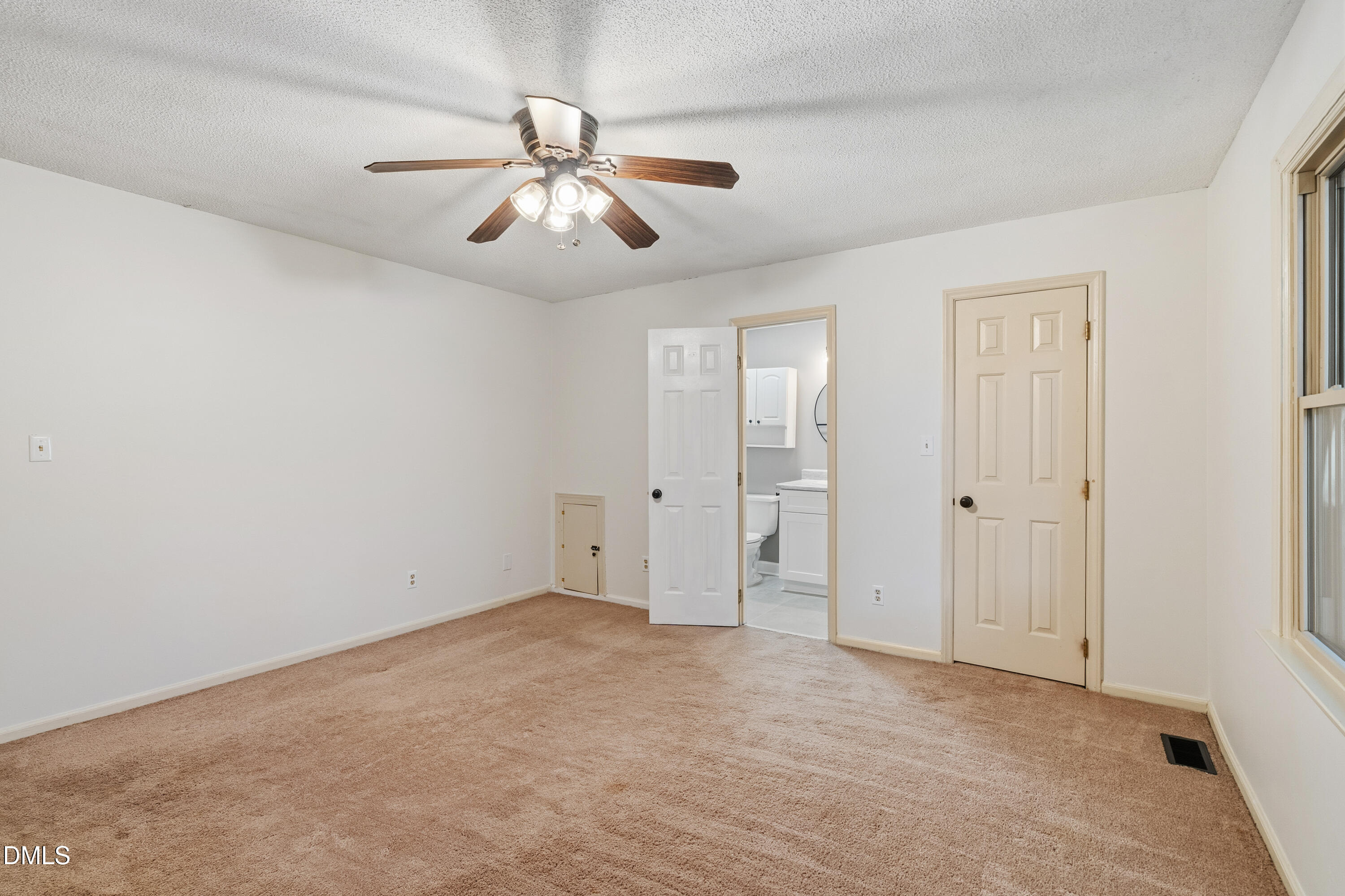 6422 English Oaks Drive Raleigh, NC 27615 - Photo 19 of 24 6422EnglishOaksDrive,Raleigh(11)