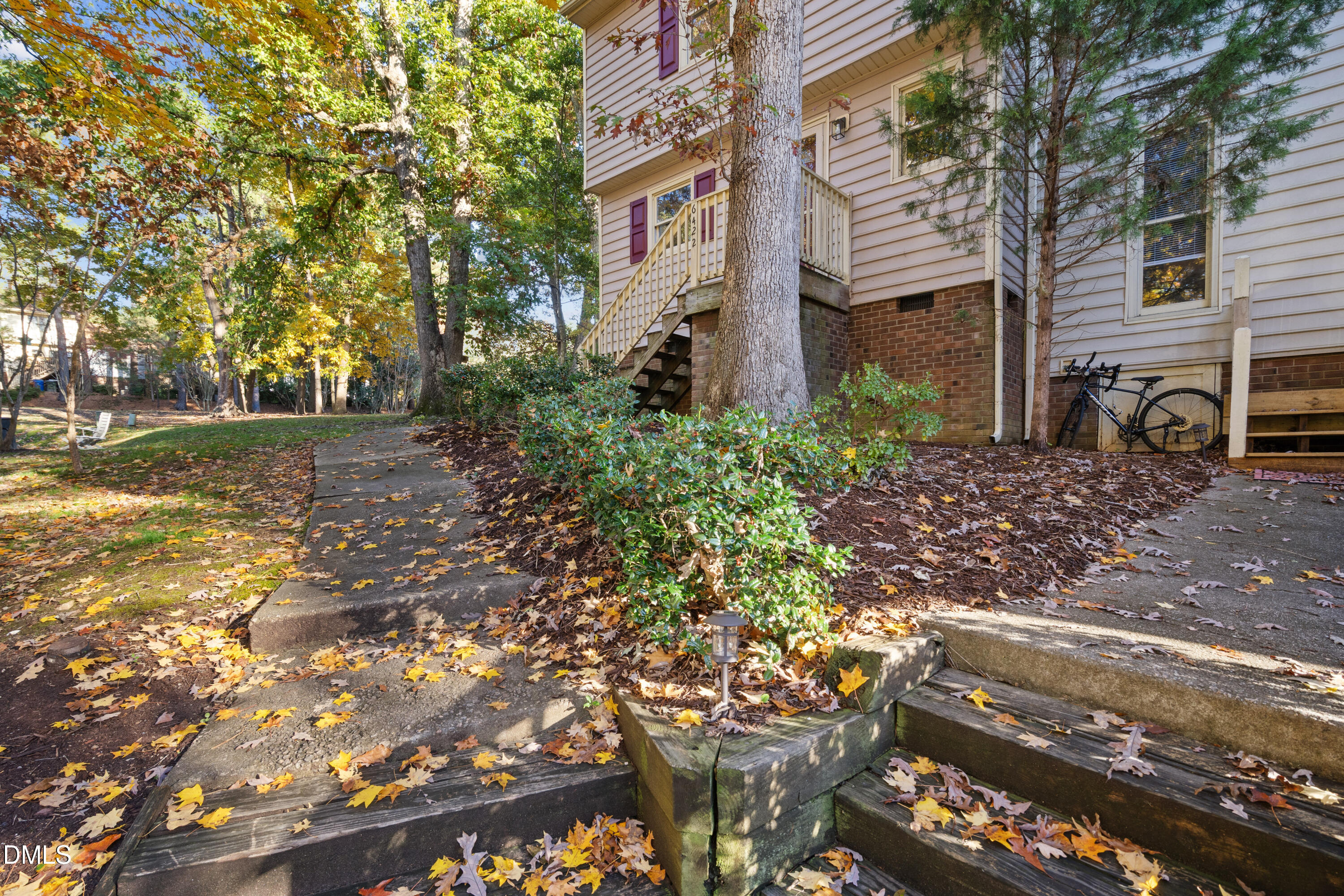 6422 English Oaks Drive Raleigh, NC 27615 - Photo 23 of 24 6422EnglishOaksDrive,Raleigh(19)