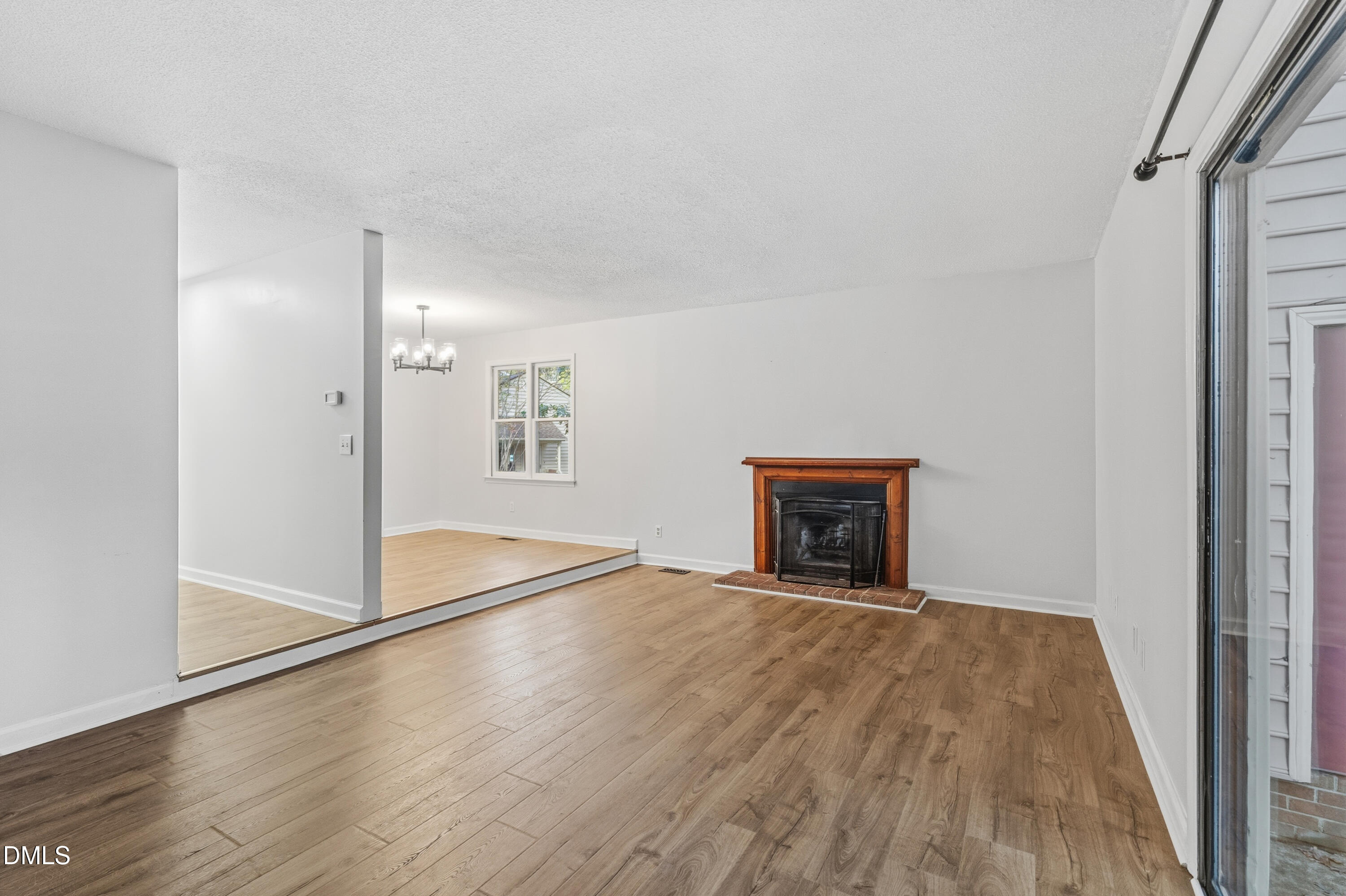 6422 English Oaks Drive Raleigh, NC 27615 - Photo 8 of 24 6422EnglishOaksDrive,Raleigh(15)