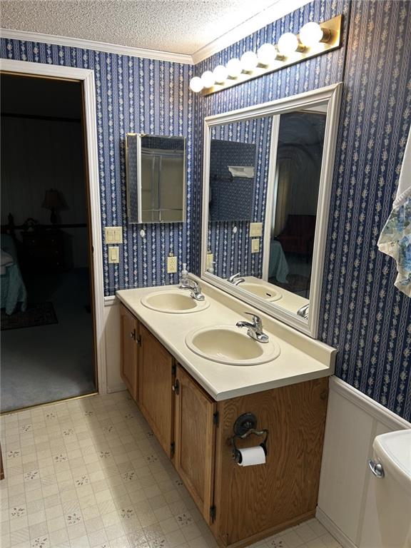 269 Ridge Lane Murrysville, PA 15668 - Photo 19 of 32 a bathroom with a sink and mirror