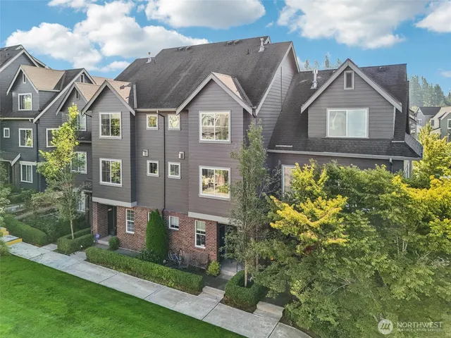 $859,000 | 862 3rd Avenue Northeast, Issaquah, WA 98029