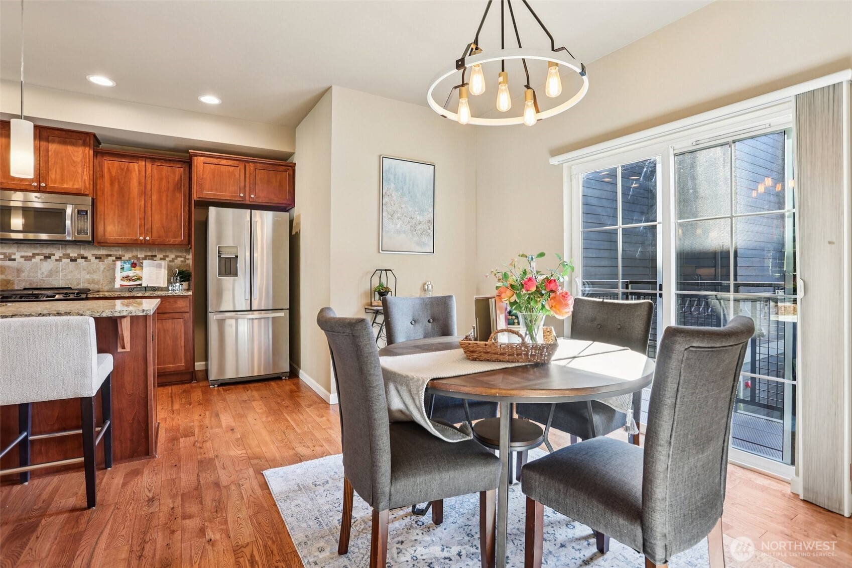 862 3rd Avenue Northeast Issaquah, WA 98029 - Photo 5 of 28