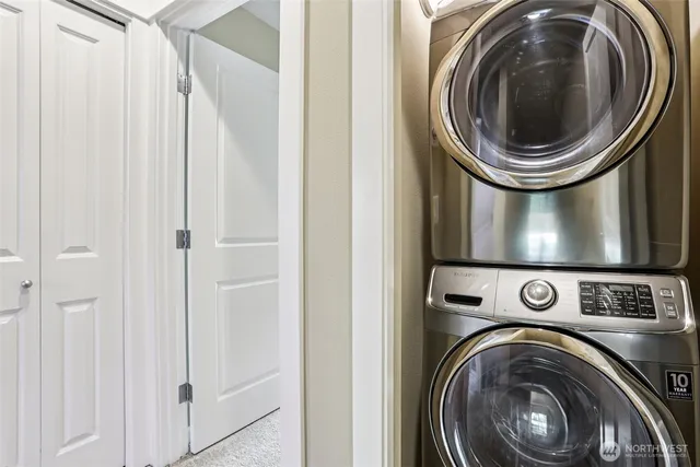 $859,000 | 862 3rd Avenue Northeast, Issaquah, WA 98029