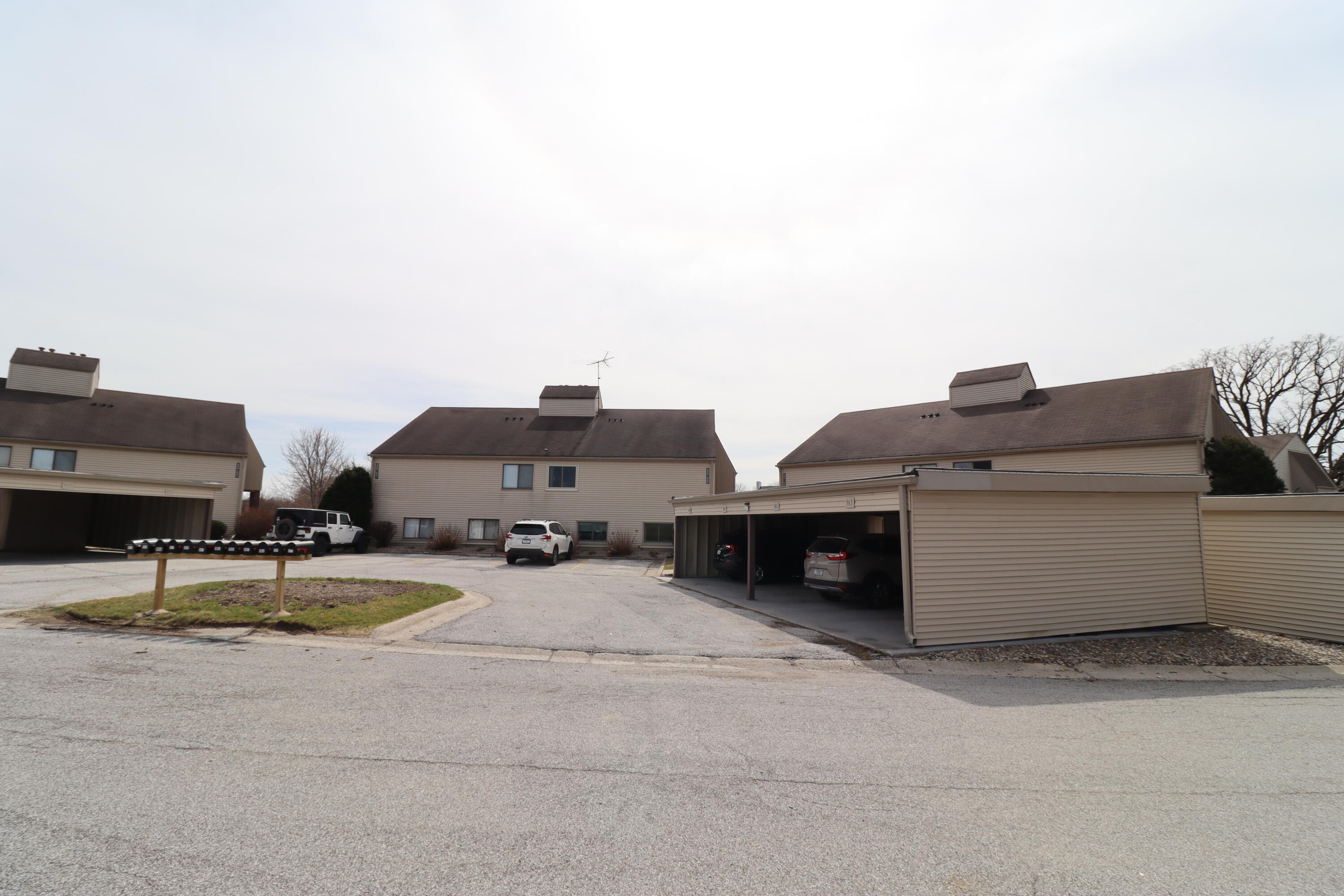 963 Millpond Road Valparaiso, IN 46385 - Photo 26 of 29 3000x2000