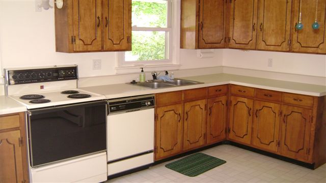 2819 Lofton Road Southwest Roanoke, VA 24015 - Photo 4 of 6 DSC02862