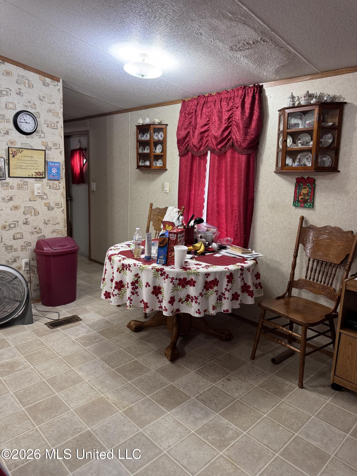 1990 Brasher Road Biloxi, MS 39532 - Photo 6 of 18 IMG_1895