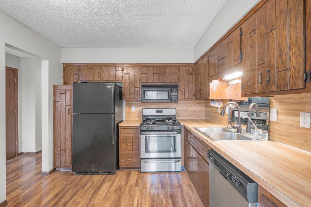 5331 70th Circle North Brooklyn Center, MN 55429 - Photo 16 of 27