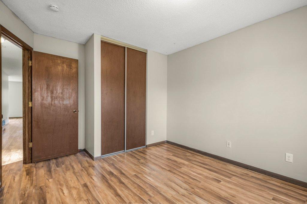 5331 70th Circle North Brooklyn Center, MN 55429 - Photo 3 of 27