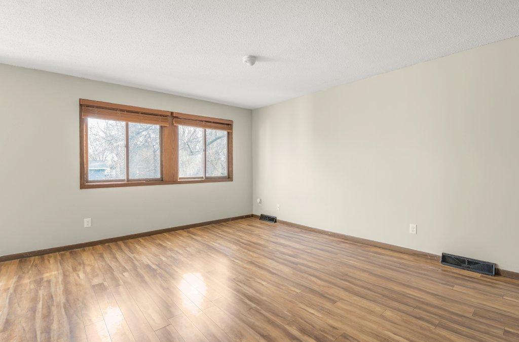 5331 70th Circle North Brooklyn Center, MN 55429 - Photo 9 of 27