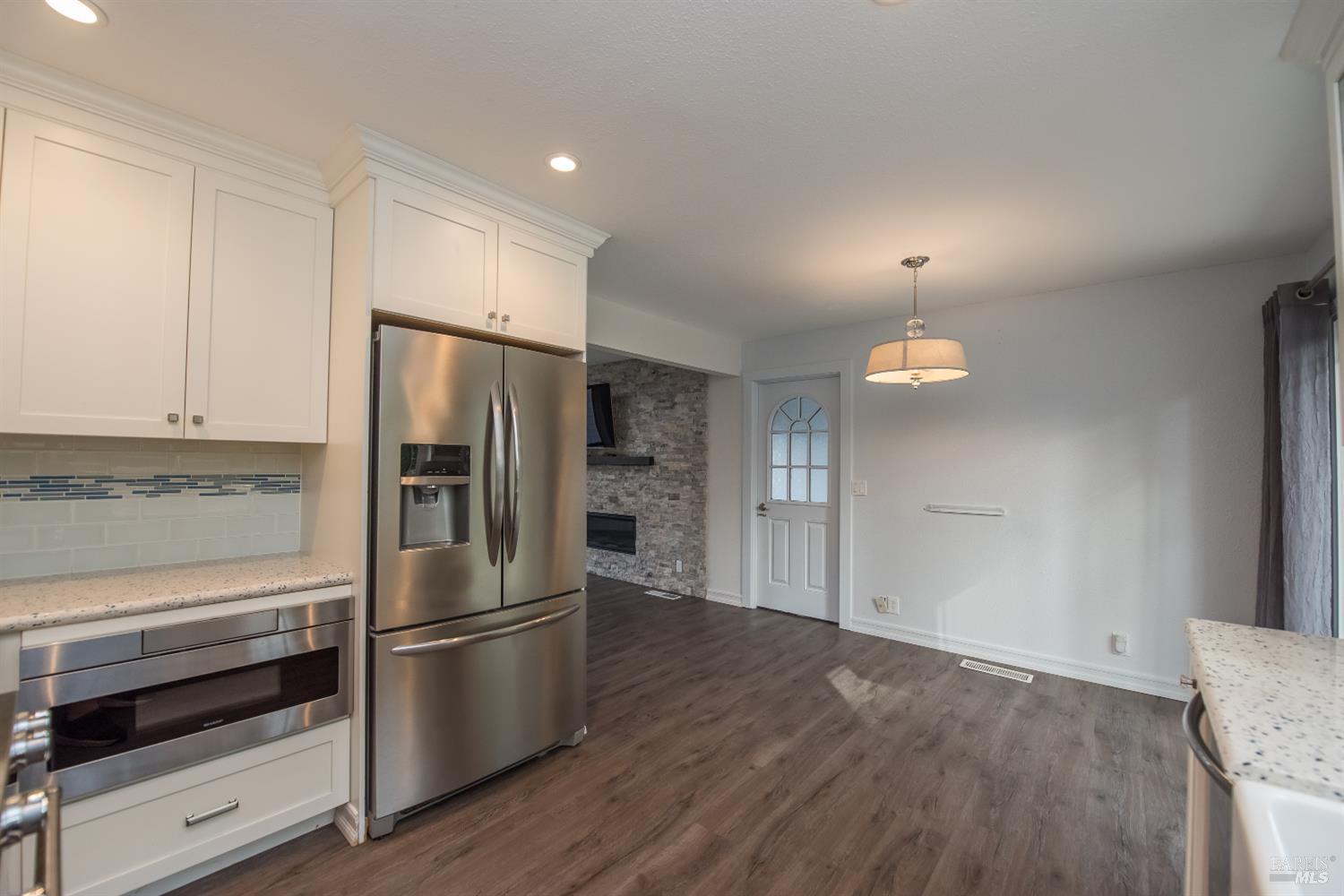 212 Shortt Road Santa Rosa, CA 95405 - Photo 13 of 31 Gallery Image 13