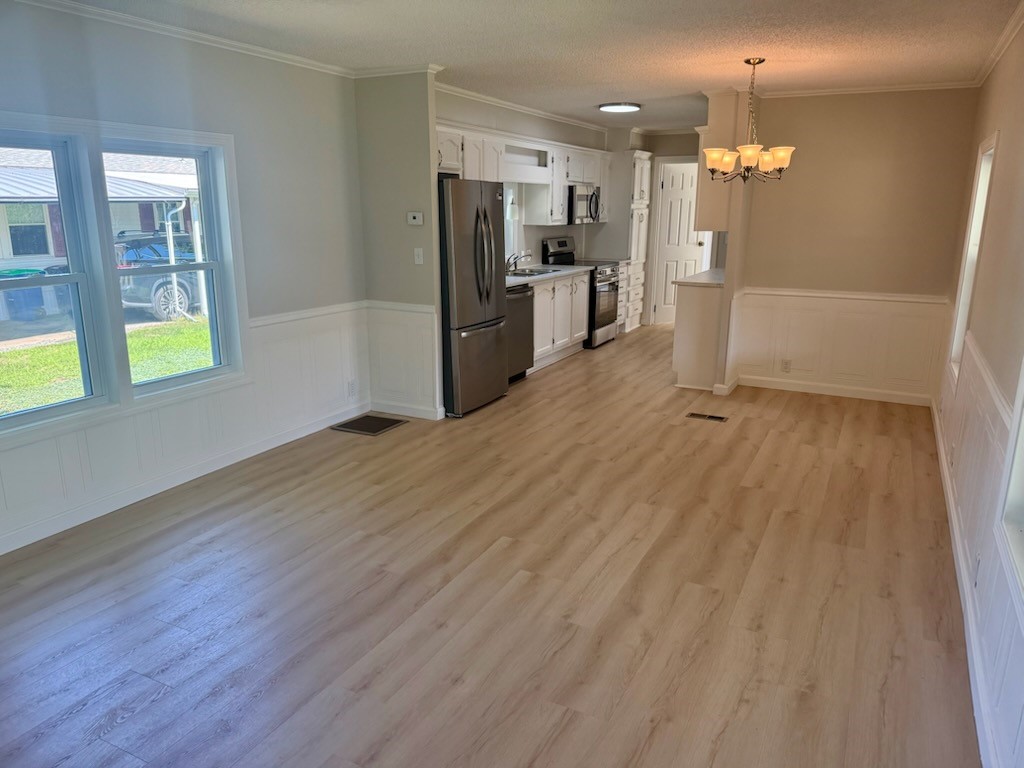 14 Lane F Coventry, RI 02816 - Photo 15 of 30 Family Room/ Dining Area