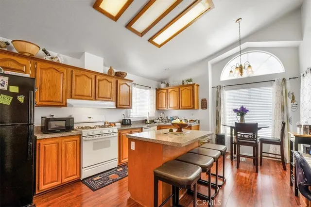 $295,000 | 20053 Northcliff Drive, Canyon Country, CA 91351