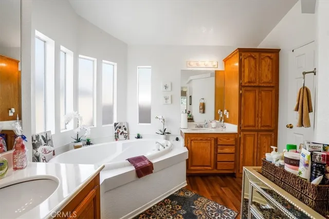 $295,000 | 20053 Northcliff Drive, Canyon Country, CA 91351