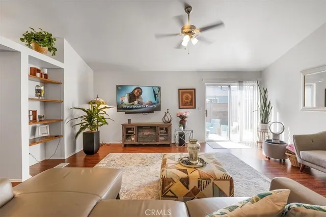 $295,000 | 20053 Northcliff Drive, Canyon Country, CA 91351