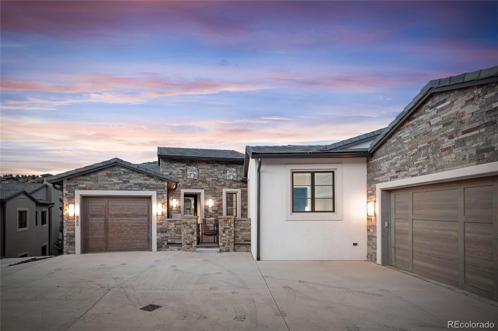 8200 Raphael Lane Littleton, CO 80125 - Photo 4 of 40 Gallery Image 4