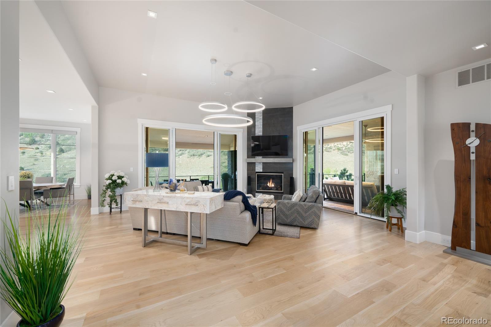 8200 Raphael Lane Littleton, CO 80125 - Photo 7 of 40 Gallery Image 7
