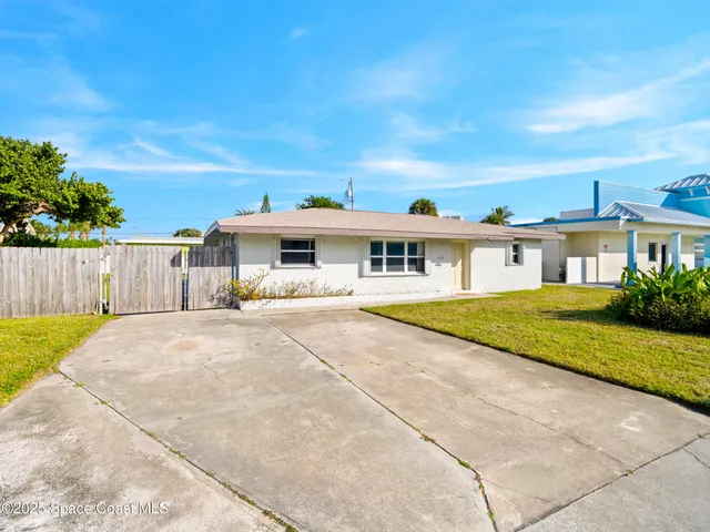 $2,000 | 130 Cinnamon Drive, Satellite Beach, FL 32937