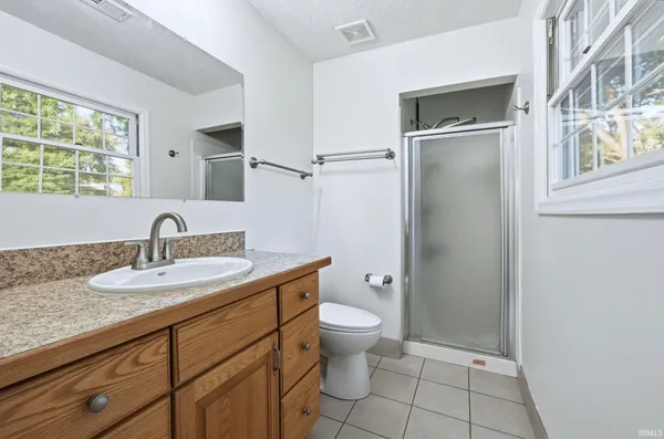 $234,900 | 1004 Fall Creek Avenue, Kendallville, IN 46755