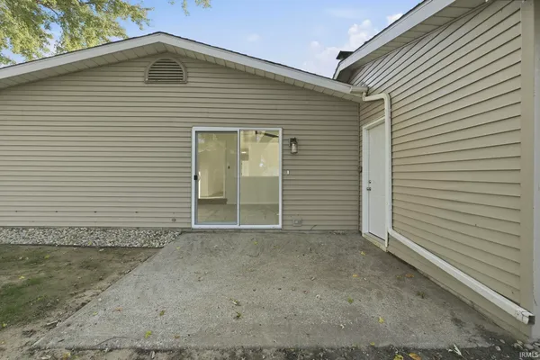 $234,900 | 1004 Fall Creek Avenue, Kendallville, IN 46755