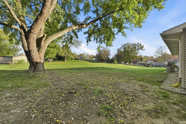 $234,900 | 1004 Fall Creek Avenue, Kendallville, IN 46755