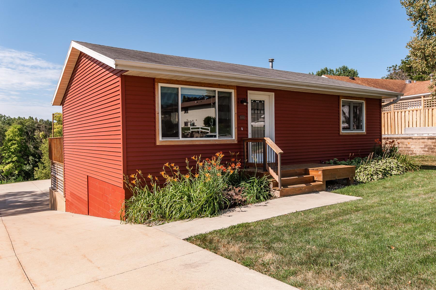 606 37th Street Southwest Rochester, MN 55902 - Photo 1 of 1 Gallery Image 1