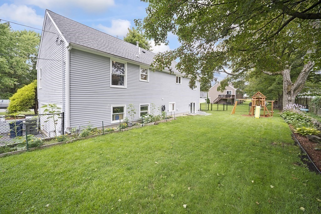 9 Stacey Road Marlborough, MA 01752 - Photo 34 of 42 Gallery Image 34